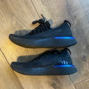 Nike women’s Epic Flyknit running shoes